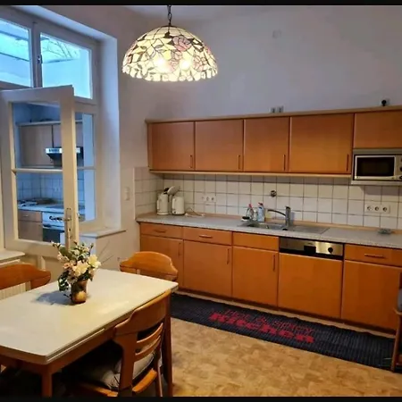 Bed and Breakfast Blueten Near Muelheim Hbf *
