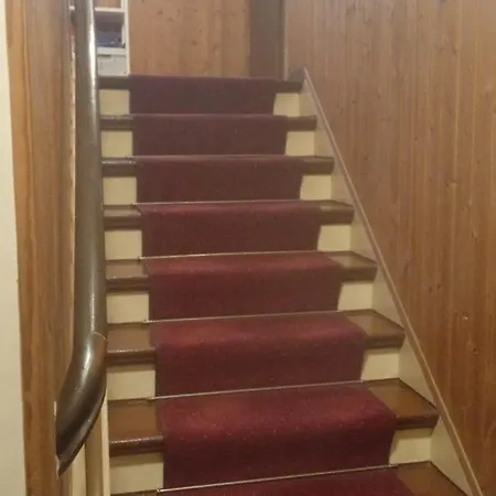 Bed and Breakfast Blueten Near Muelheim Hbf *